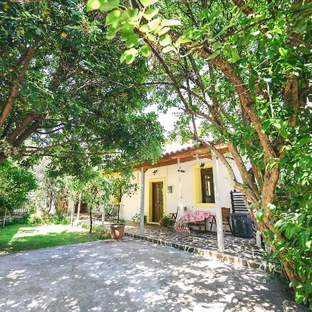 Small Villa Gerani Agios Vlasios  Экстерьер фото